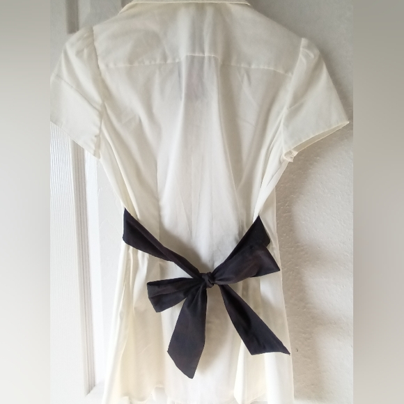 BCBG MAXAZRIA White Blouse With Black Ribbon Tie Back - Picture 2 of 7